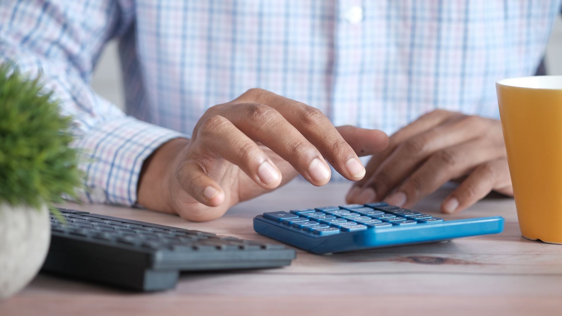 Top 10 Qualities to Look for in a Professional Bookkeeper: A Comprehensive Guide